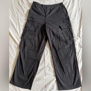 Zara Men's Cargo Pants in Black